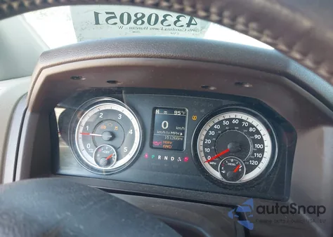 2018 Ram 2500 Big Horn 4X4 6'4 Box from USA, damaged, VIN 3C6UR5DL7JG368740